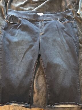 Lane Bryant Dark Blue Stretch Pedal Shorts